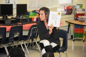 Page Turners Event - Volunteer reading to Classroom